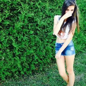 Meet your Posher, Jennyfer